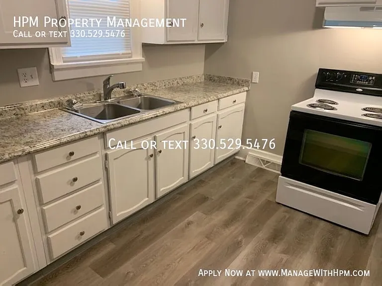 816 Cody Ct NW — Photo 9
