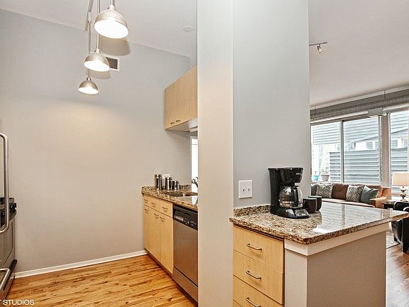 5th image of 1440 S Michigan Ave #Penthouse 7
