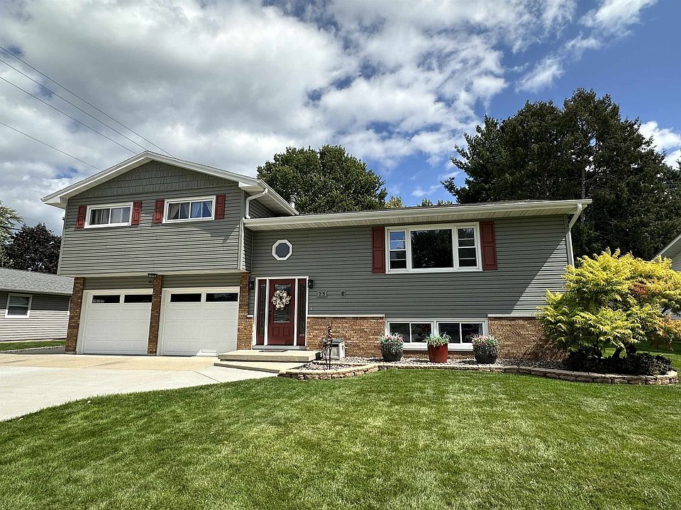 1st image of 25 Campus Ln
