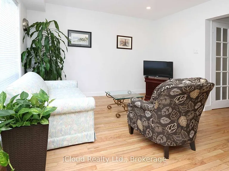 5659 Glen Erin Dr N #30 — Photo 2