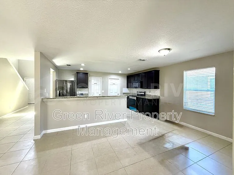 8704 Lake George Cir W — Photo 9