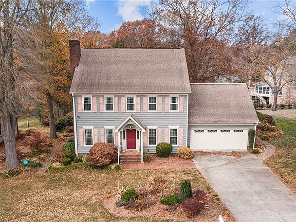 5th image of 3023 Kern Dr