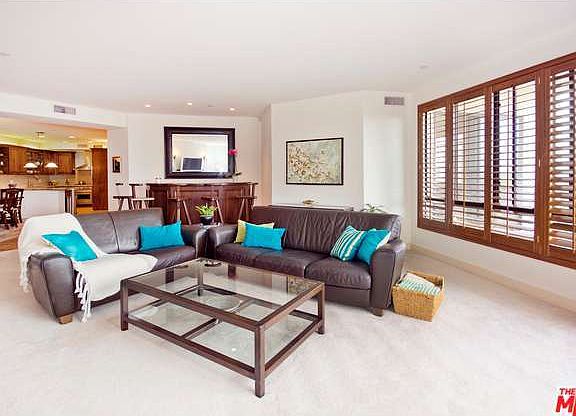 4th image of 1310 Armacost Ave APT 302