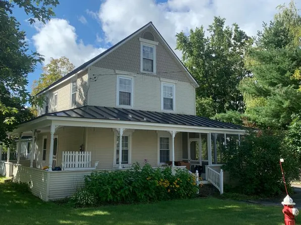 11 Spring St, Bristol, VT 05443