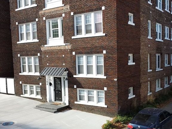 2nd image of 1384-1388 W 83rd St #302