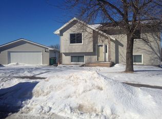 1420 Beverly Cir, Adel, IA 50003