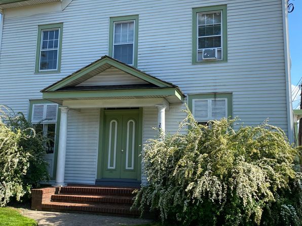 200 Washington Ave APT 2