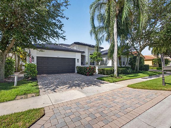 5th image of 144 Sedona Way