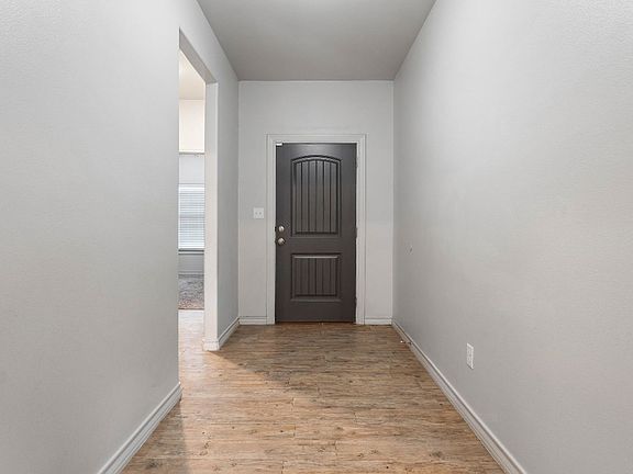 3rd image of 5307 Lehigh St