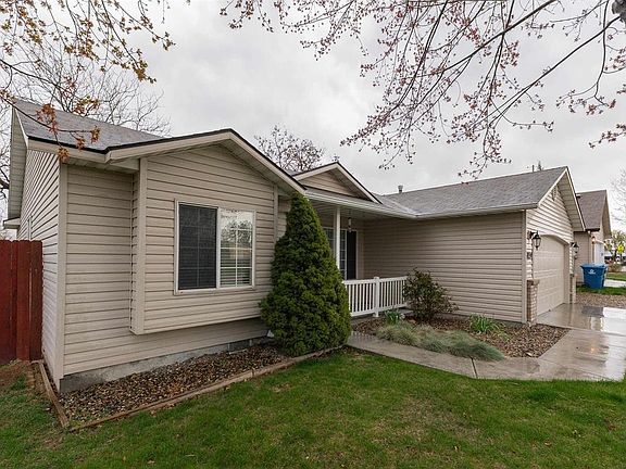 3rd image of 7034 E Canterbury Ln