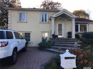 23 Saturn Ct, Syosset, NY 11791