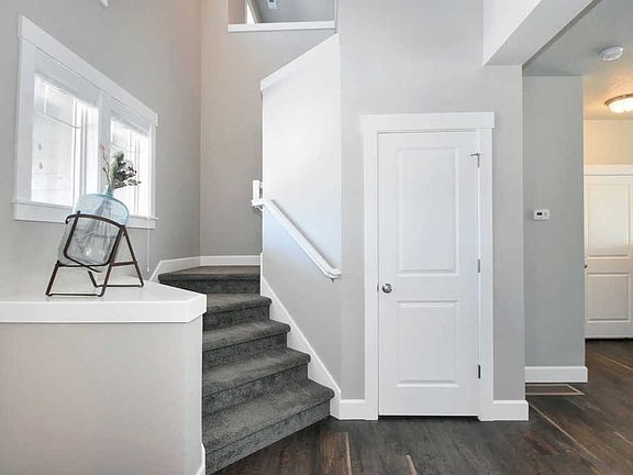 4th image of 2049 N Wilmington Ct