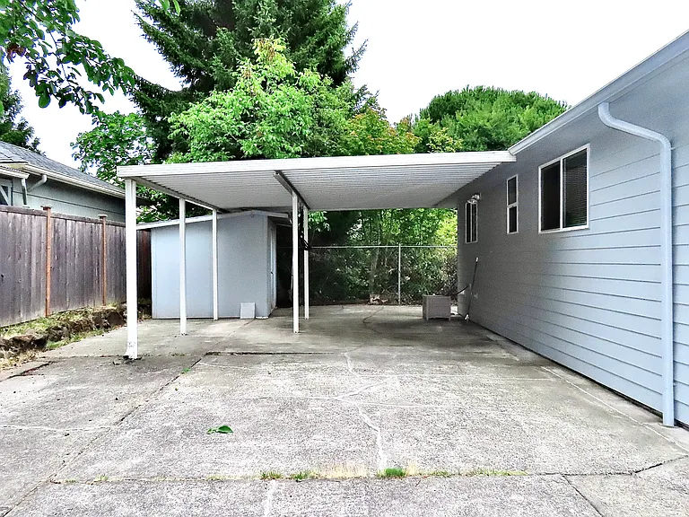 5814 Renton Ave S — Photo 20