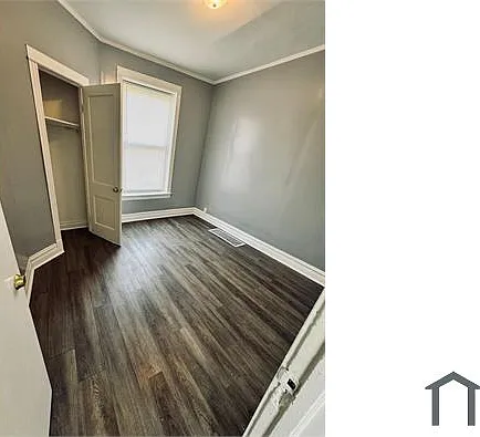 1707 W 66th St #1 — Photo 3