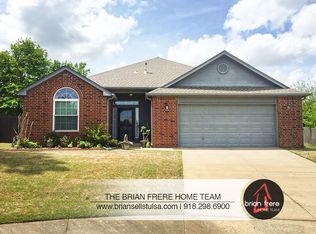 11606 S Forest Ct, Jenks, OK 74037