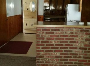 105 E 4th St, Sumner, IA 50674