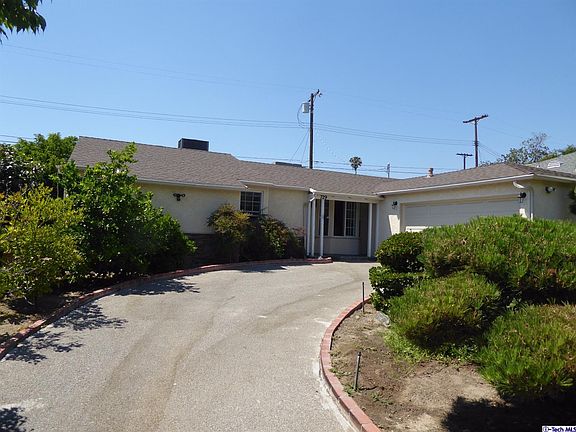 3rd image of 729 E Valencia Ave