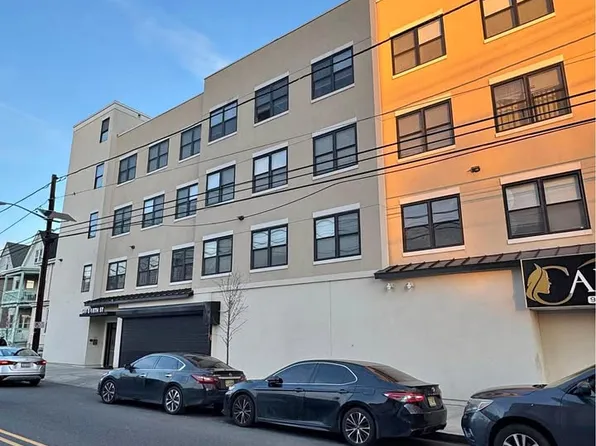 449 E 18th St, Paterson, NJ