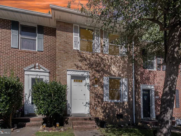 210 Farrell Ln, Fredericksburg, VA 22401