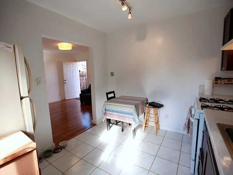 641 Orme Ave — Photo 3