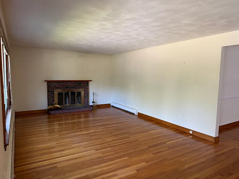 2 Coral St #1 — Photo 2