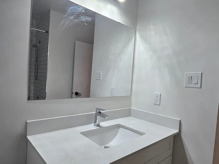 23 Rutherford Dr #B — Photo 18