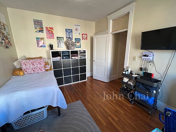 5th image of 71 Chester St APT 5