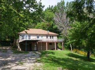 5924 S Minter Rd, Grain Valley, MO 64029