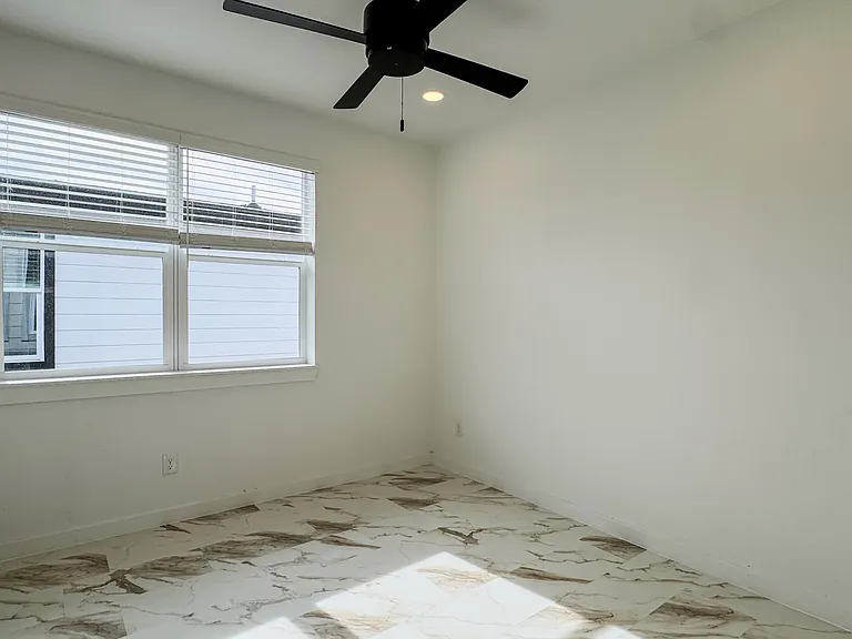 350 Lucy Rd — Photo 13