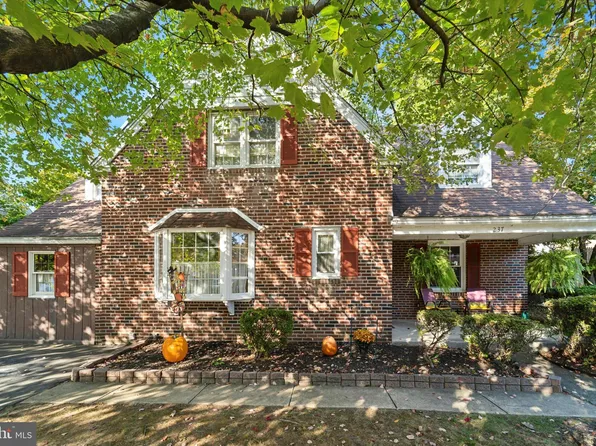 237 E Springfield Rd, Springfield, PA 19064