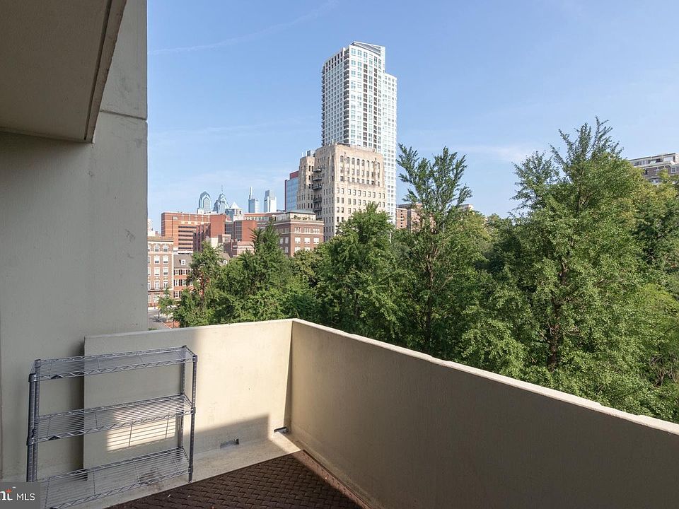 1st image of 604-36 S Washington Sq #504