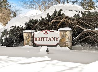 83 Tennyson Dr, Plainsboro, NJ 08536