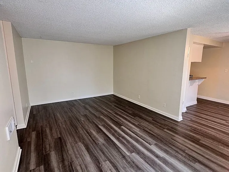 3781 Green Ave #2 — Photo 3