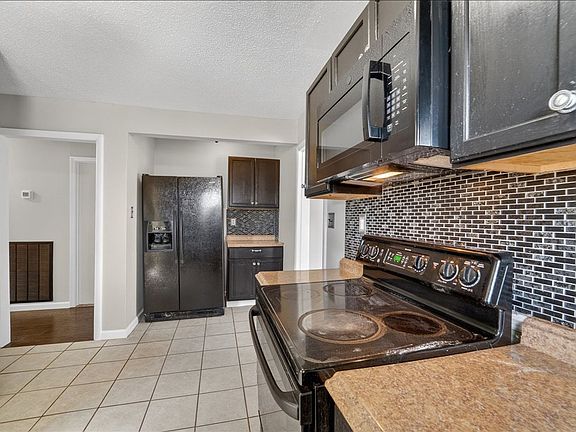 4th image of 372 Clutts Rd