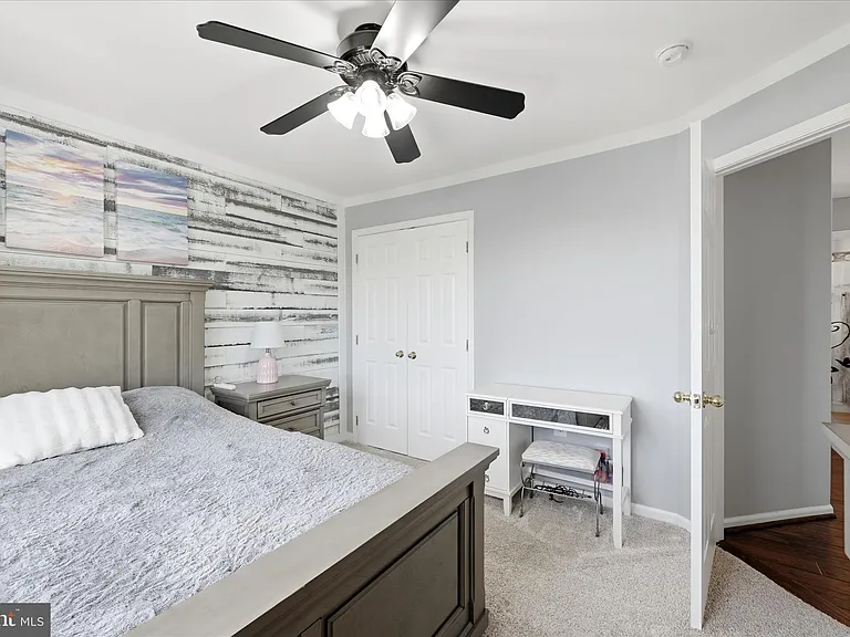 704 Seaton Ct SE — Photo 29