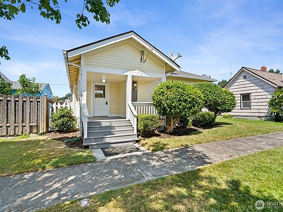 3rd image of 259 SW Lewis Street