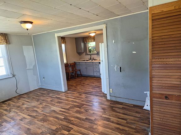 2nd image of 30 Wilson Ave
