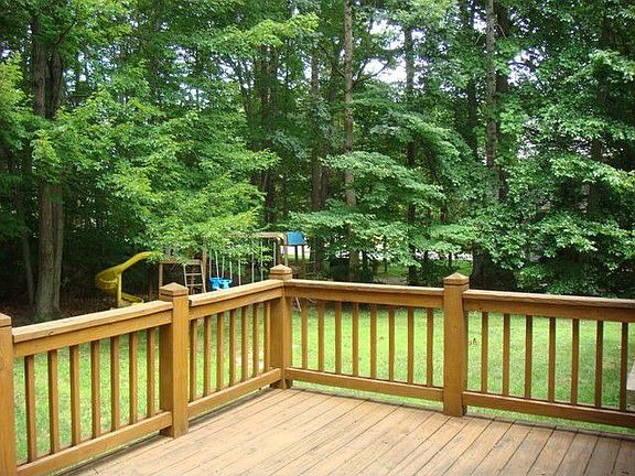 4th image of 8502 Chase Glen Cir