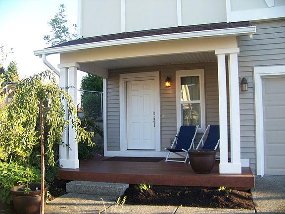 2nd image of 1221 81st Dr SE