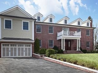 63 Sulgrave Rd, Scarsdale, NY 10583