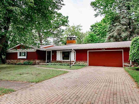 2nd image of 1408 Illini Dr