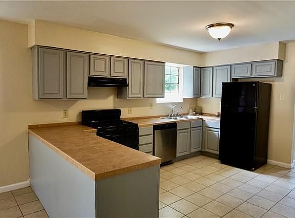 4th image of 8513 Deerfield Dr