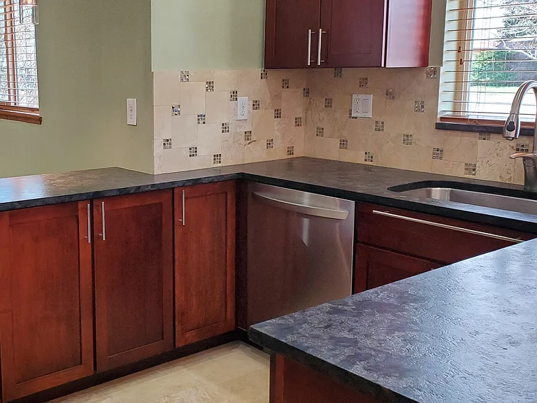 2415 Olive St — Photo 4