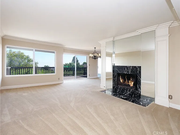 91 Cypress Way — Photo 3