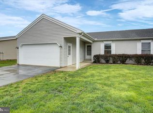 75 Chadwick Dr, Greencastle, PA 17225