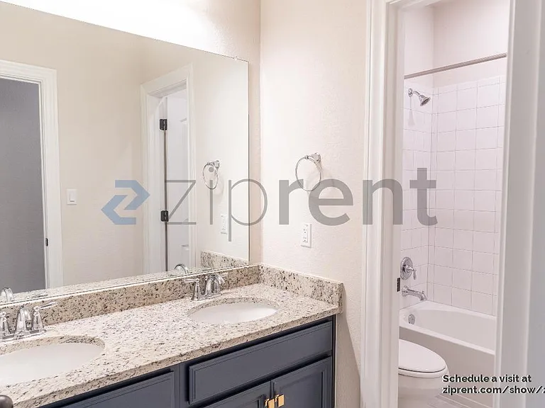 7601 Paruline Dr — Photo 17
