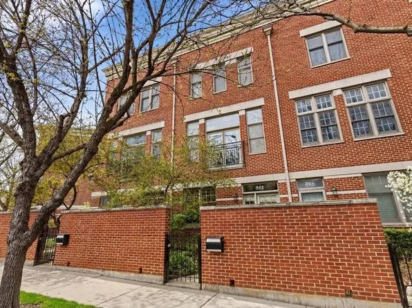844 N Ogden Ave, Chicago, IL 60642