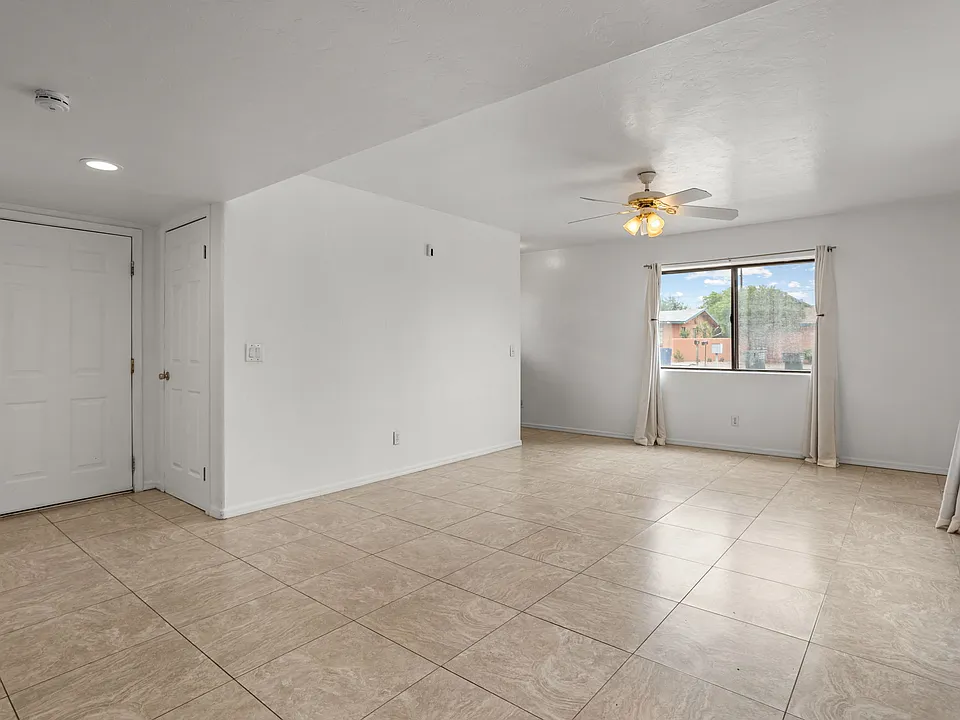 7-web-or-mls-1005 E Water St-3_09292026
