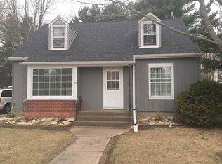 60 West St, Clintonville, WI 54929