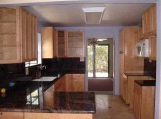 1211 Versailles Dr, Hollister, CA